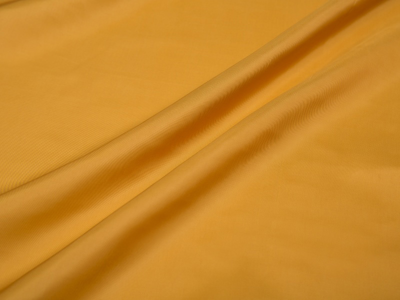 Polyester vanlig fôrstoff